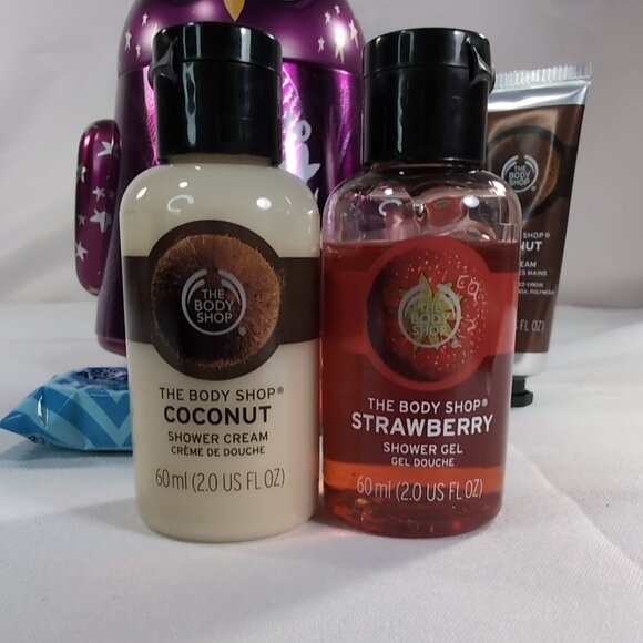 The Body Shop Olivia Owl 7 Set Coin Bank Shower Gel Hand Cream Strawberry Coconu - Picture 2 of 15